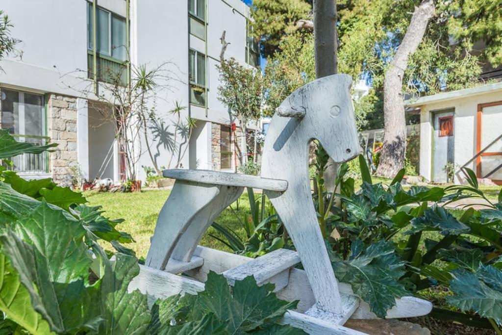 Sunny Apartment With 2 Bedrooms And Garden غليفاذا المظهر الخارجي الصورة