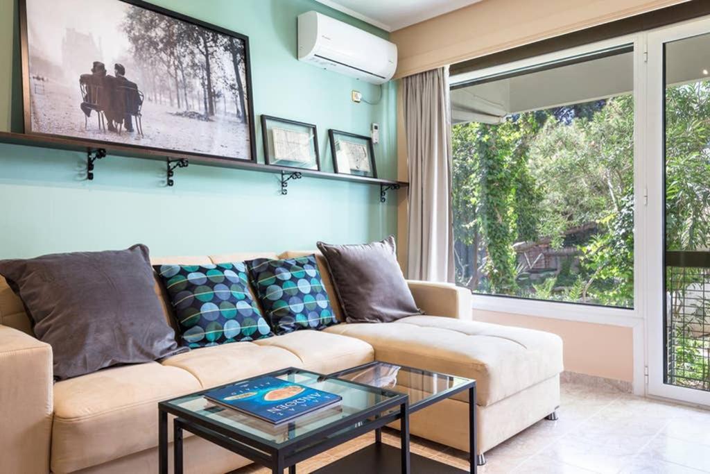 Sunny Apartment With 2 Bedrooms And Garden غليفاذا المظهر الخارجي الصورة